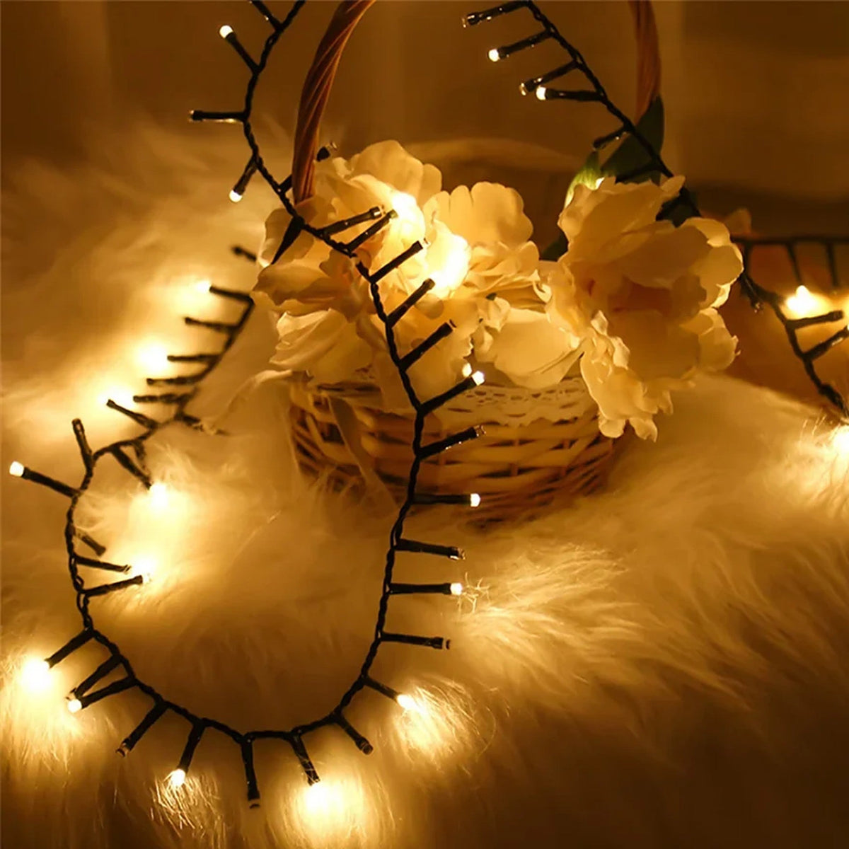 Outdoor Christmas Lights - Warm White Cluster Lights with 8 Modes