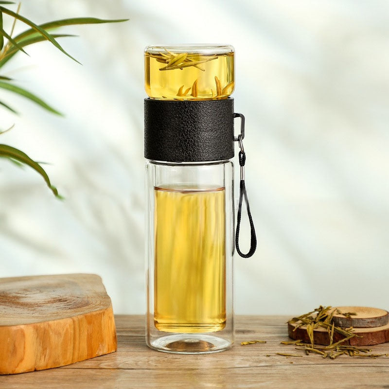 Stylish Tea Thermos – Vacuum Insulation with Antibacterial Filtration.