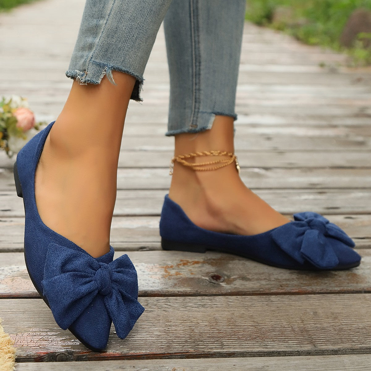 Women's ballet flats with elegant bow decoration and soft inner lining SusanSmith