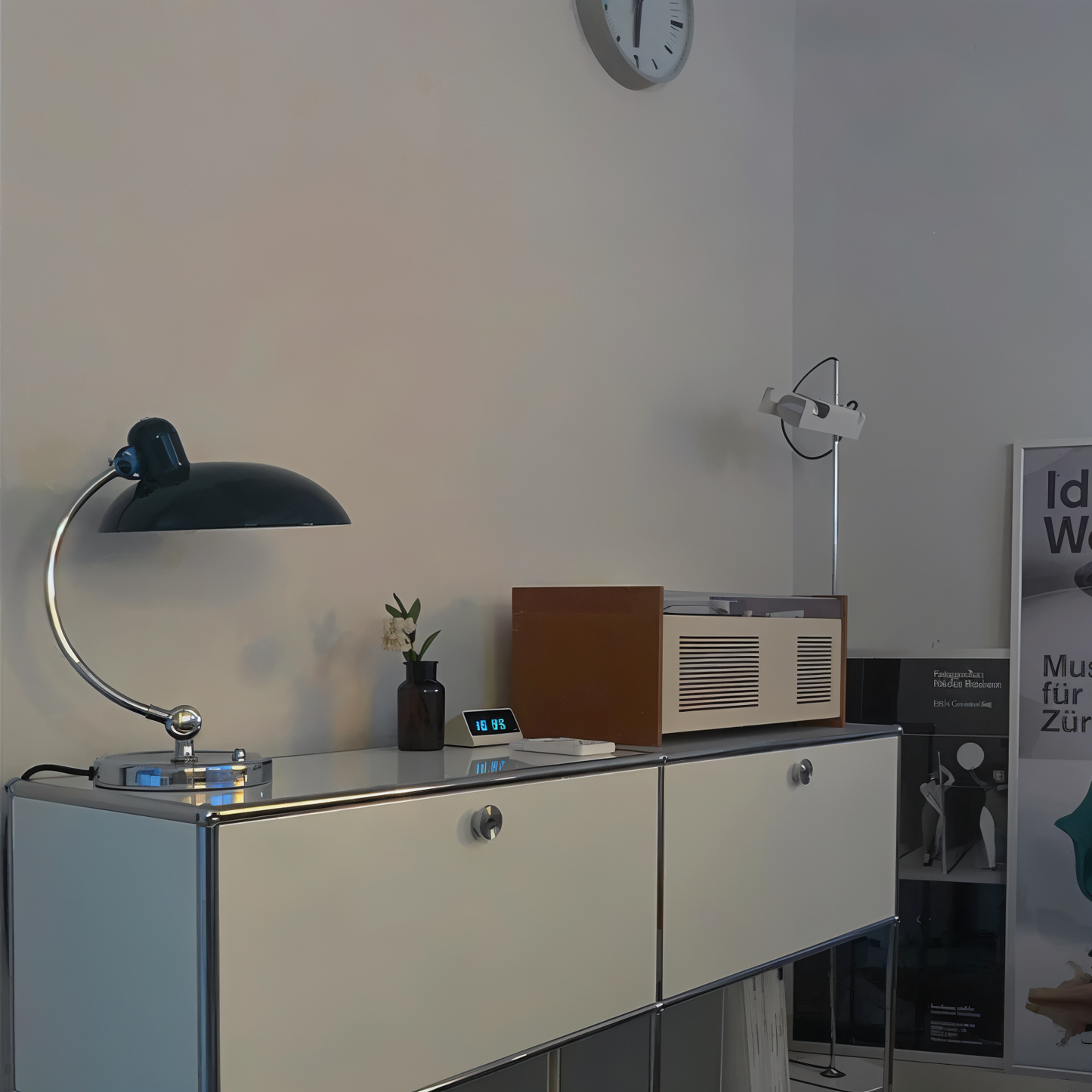 Adjustable Vintage LED Desk Lamp in Iron, Stylish Desk Light for Work and Reading