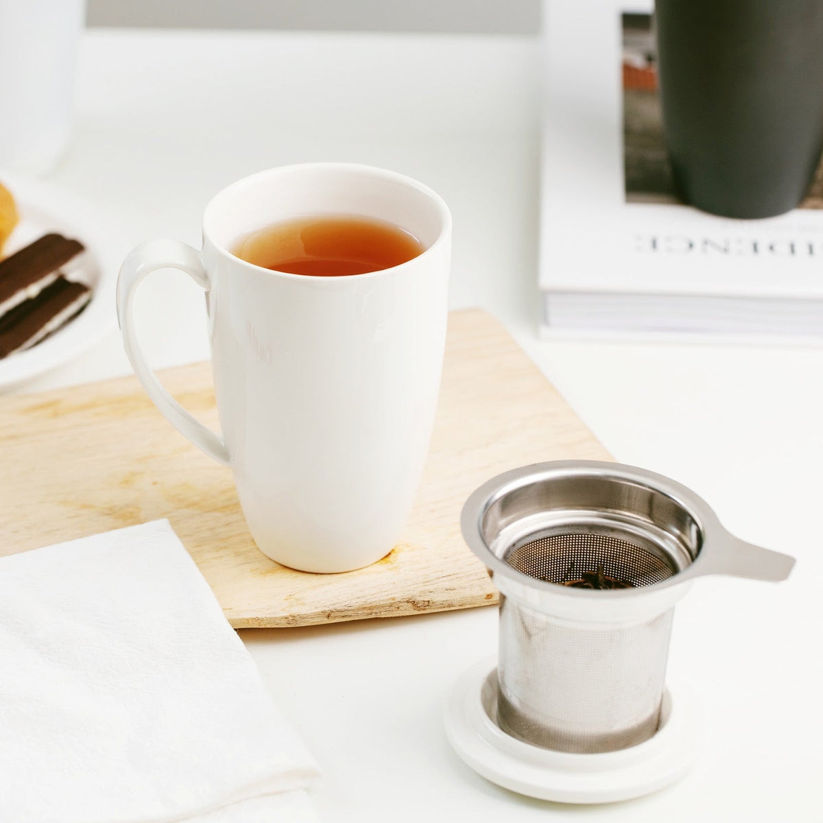 Ceramic Coffee Mug with Tea Strainer
