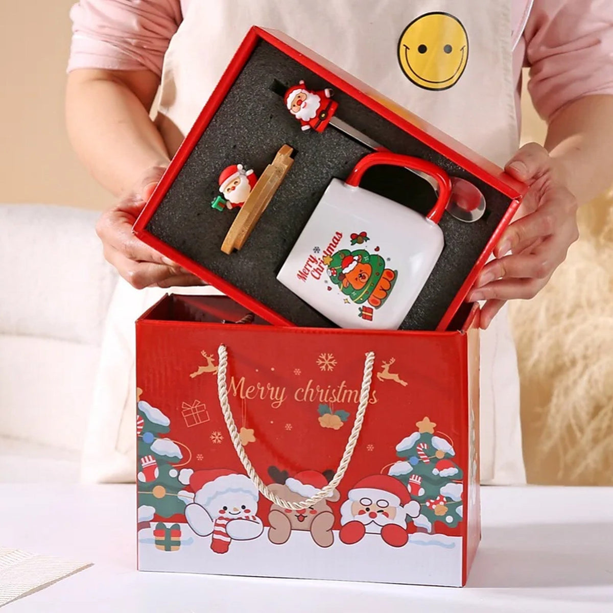 Christmas Mug in Gift Box - Ceramic Mug with Lid and Spoon
