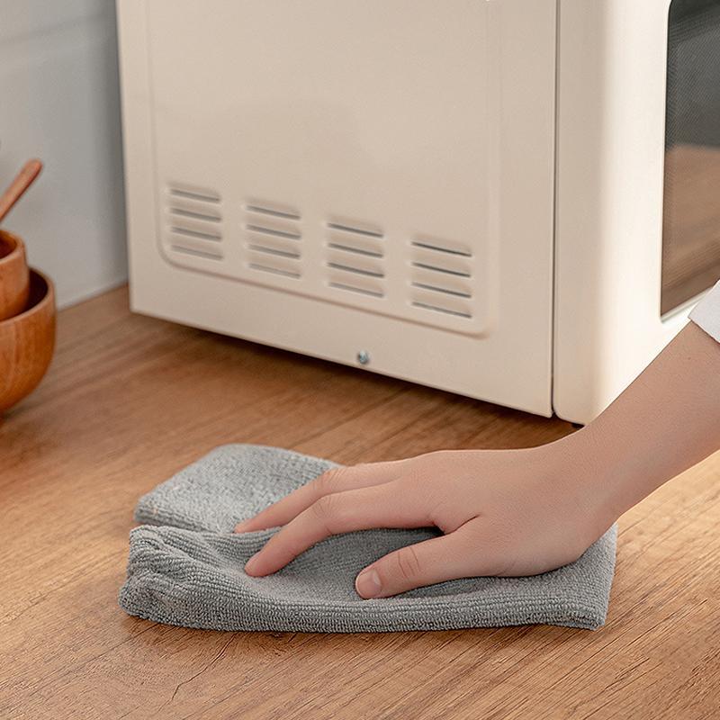 Cleaner Pro° Retractable Cleaner: Long Handle Microfiber - Retractable Cleaner