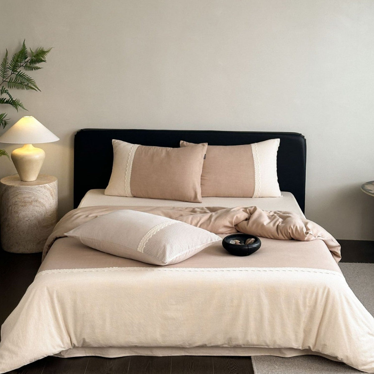 Cotton-Blend Bedding Set with Delicate Lace Trim and Fine Mini Check