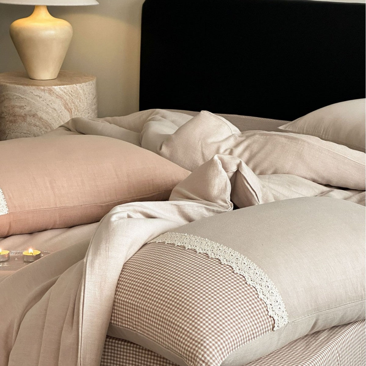 Cotton-Blend Bedding Set with Delicate Lace Trim and Fine Mini Check