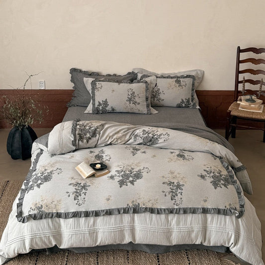 Cotton-Linen Bedding Set with Vintage Floral Print and Ruffled Trim