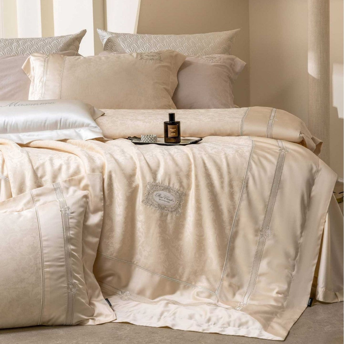 Cotton Sateen Bedding Set with Damask Jacquard, Satin Trim and Embroidered Medallion