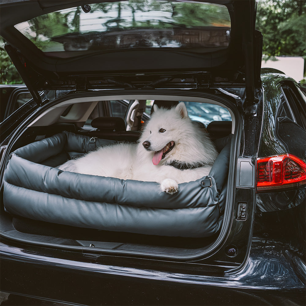 Dog Car Seat in Faux Leather - Safety & Style