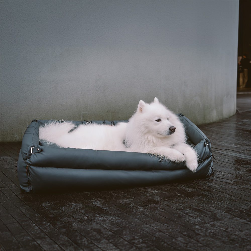 Dog Car Seat in Faux Leather - Safety & Style