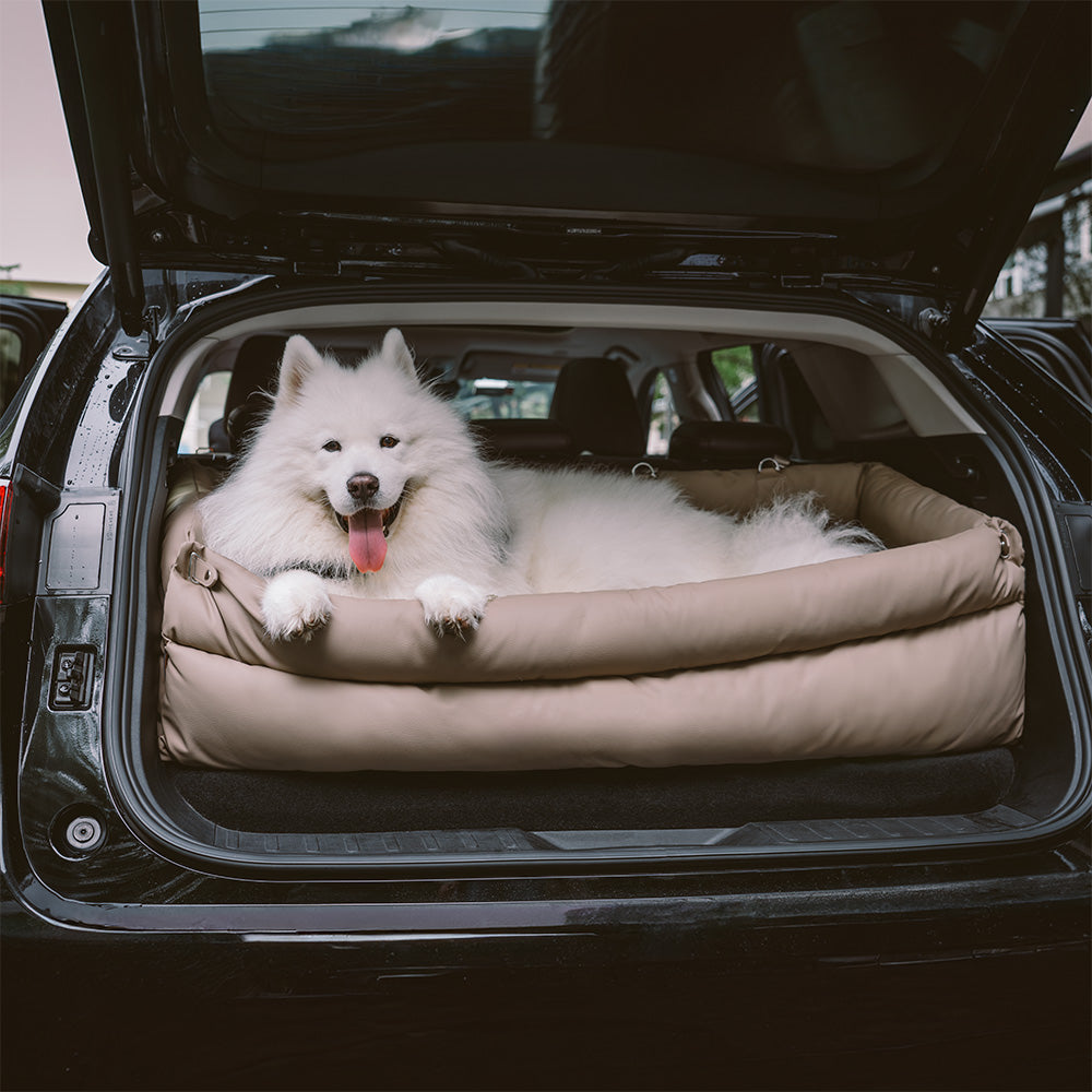 Dog Car Seat in Faux Leather - Safety & Style