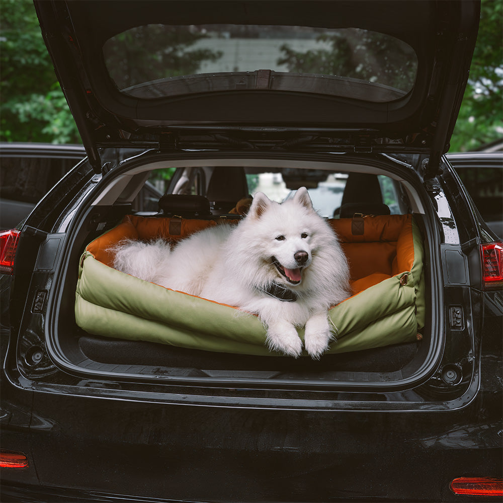 Dog Car Seat in Faux Leather - Safety & Style