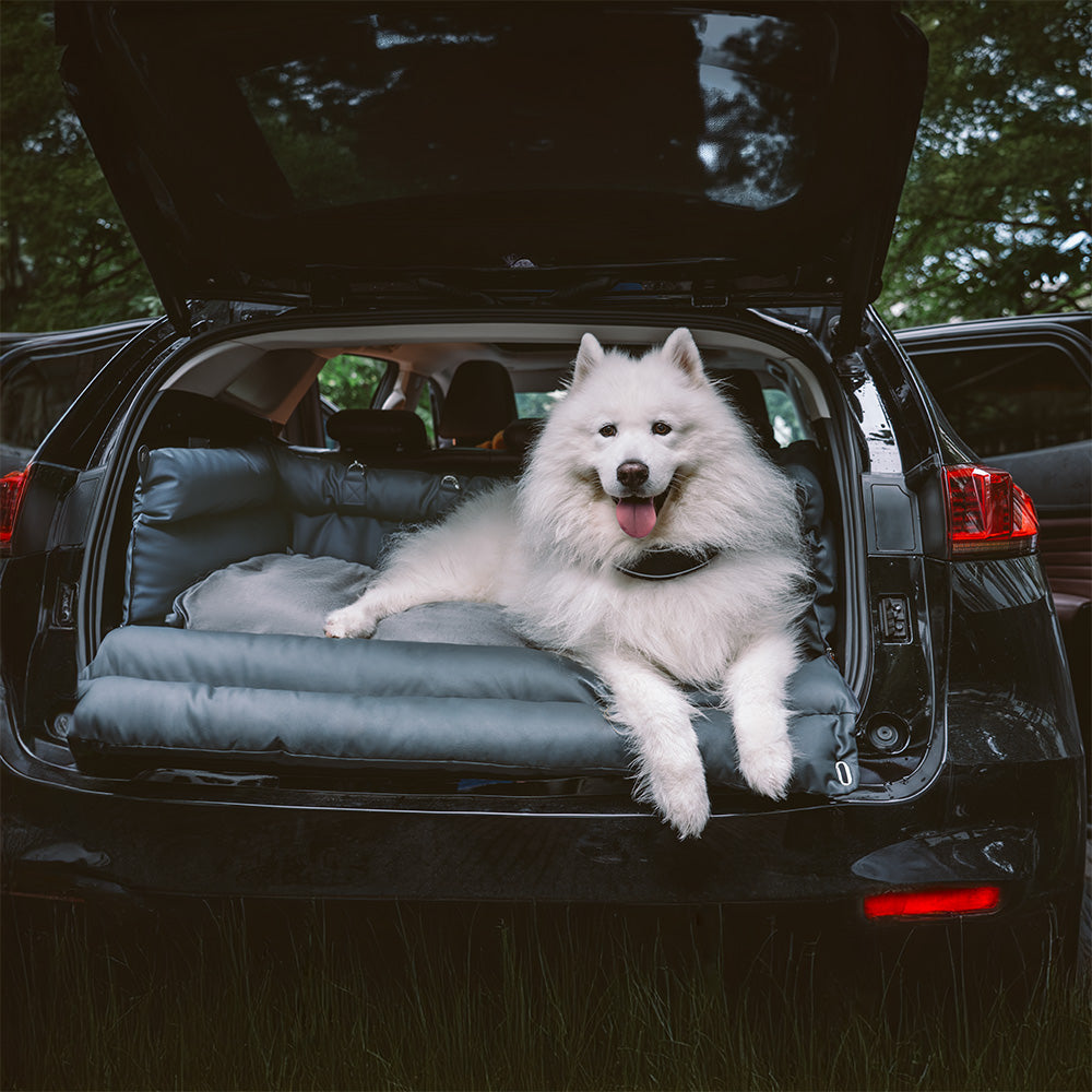 Dog Car Seat in Faux Leather - Safety & Style