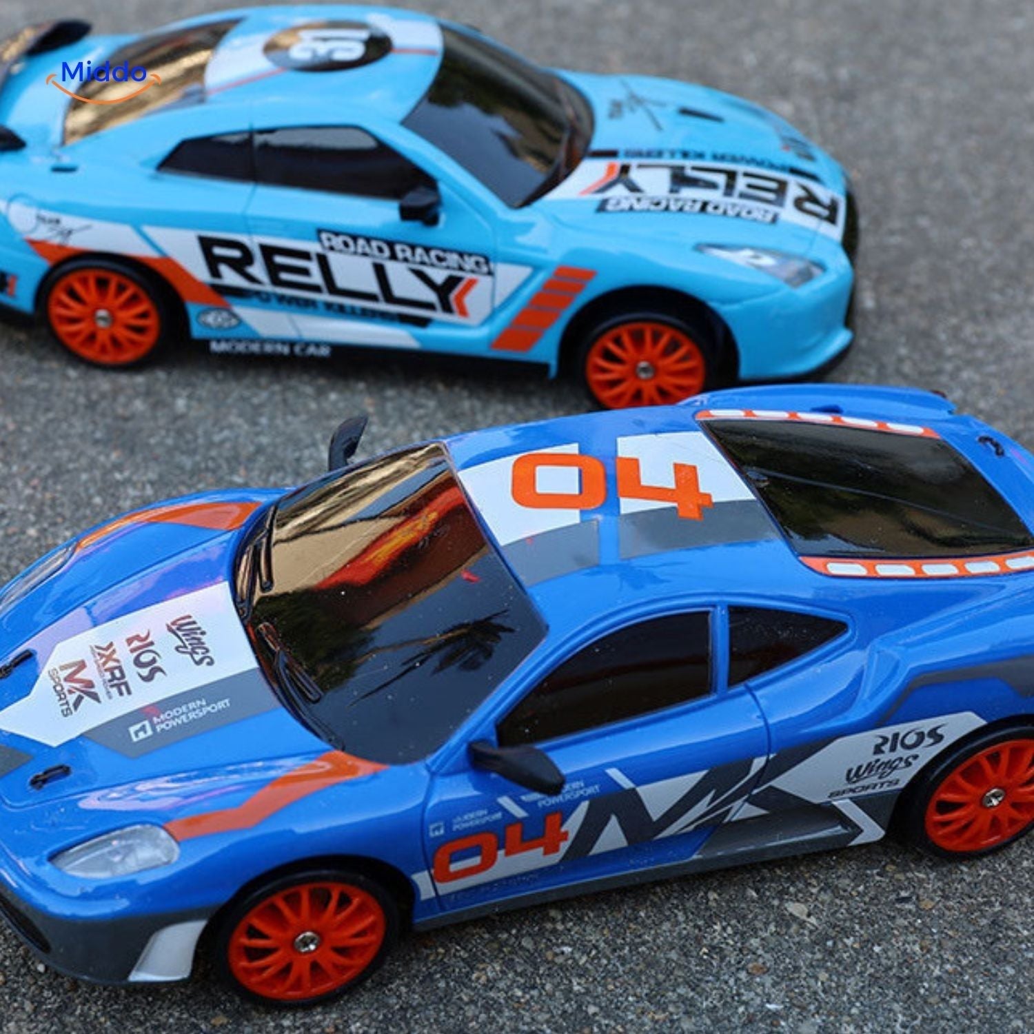 DriftMaster™ GTR | 4WD Drift RC Car, Fast Charging Function & Action!