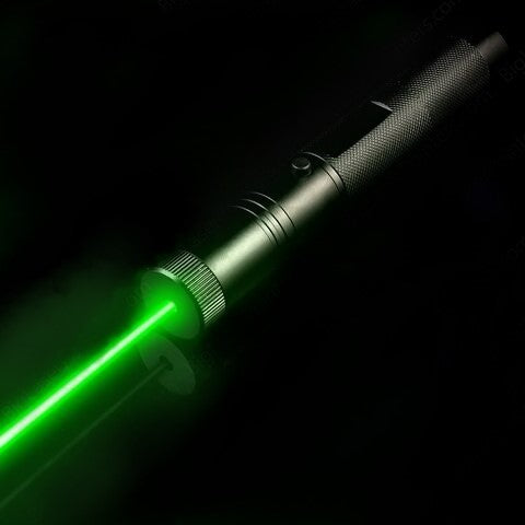 High-Performance Laser Pointer with Long Range
