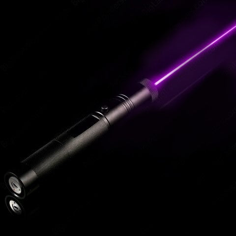 High-Performance Laser Pointer with Long Range