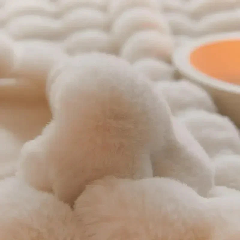 High-Quality Plush Blanket for Ultimate Comfort