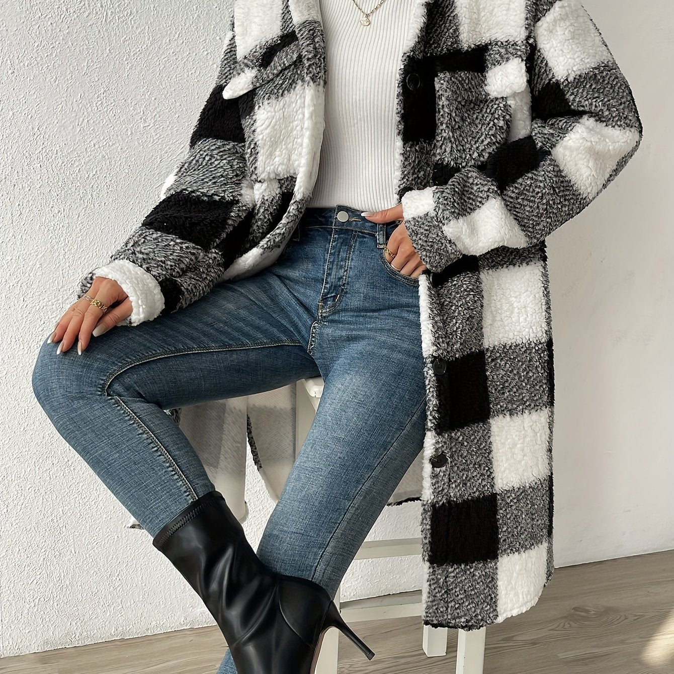 Image of Lena | Women's Oversized Plaid Coat