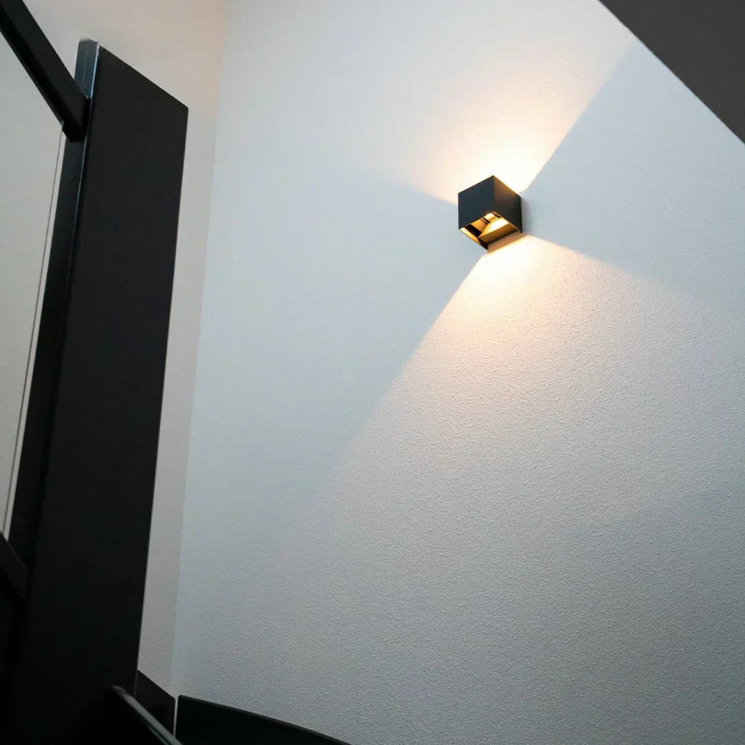 Luxe Wall Light – Motion Sensor & Warm Ambient LED Lighting (2700K)