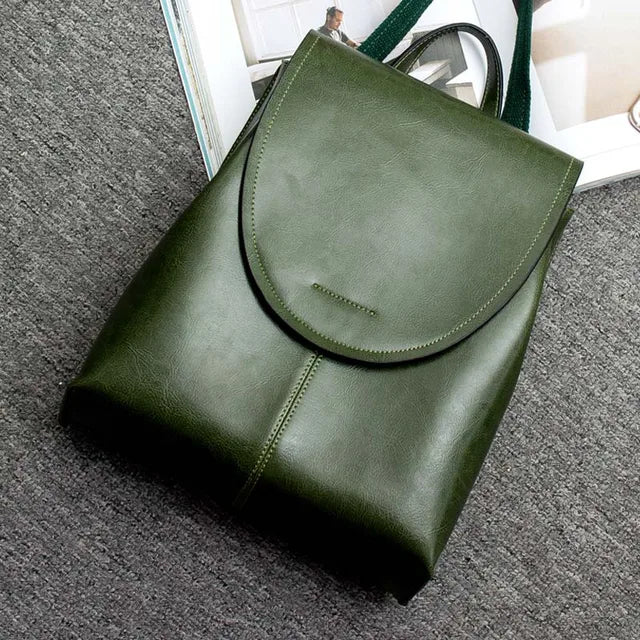 LuxeCarry Leather Backpack – Stylish Design with Versatile Storage for Women