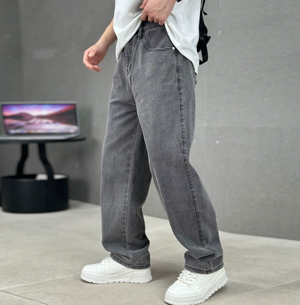 Image of Martin | Men's Loose Fit Jeans
