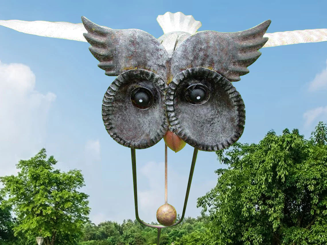 Metal Bird-Shaped Wind Spinner with Moving Wings – Weather-Resistant Metal Garden Decoration