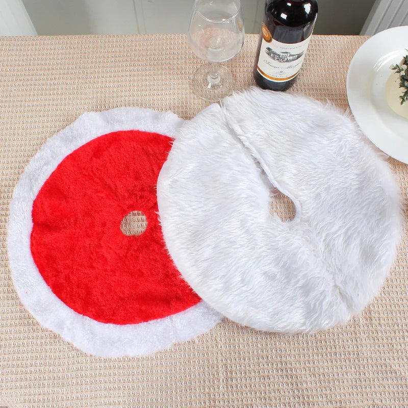 Plush Faux Fur Christmas Tree Skirt for Small Tabletop Trees