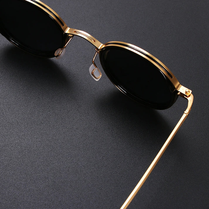 Polarized Sunglasses with UV 400 Filter and Shiny Metal Frame – Stylish Glasses for Outdoor Wear
