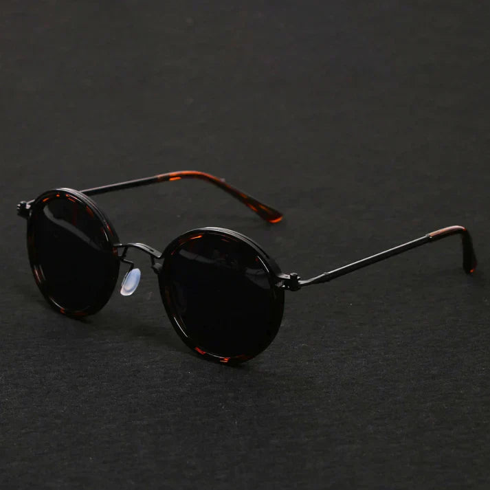Polarized Sunglasses with UV 400 Filter and Shiny Metal Frame – Stylish Glasses for Outdoor Wear