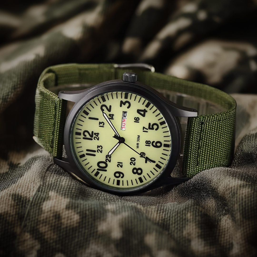 Robust Outdoor Men's Watch - Waterproof & Scratch-Resistant