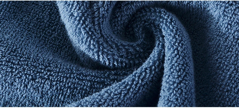 Luxurious and Warm Bathrobe