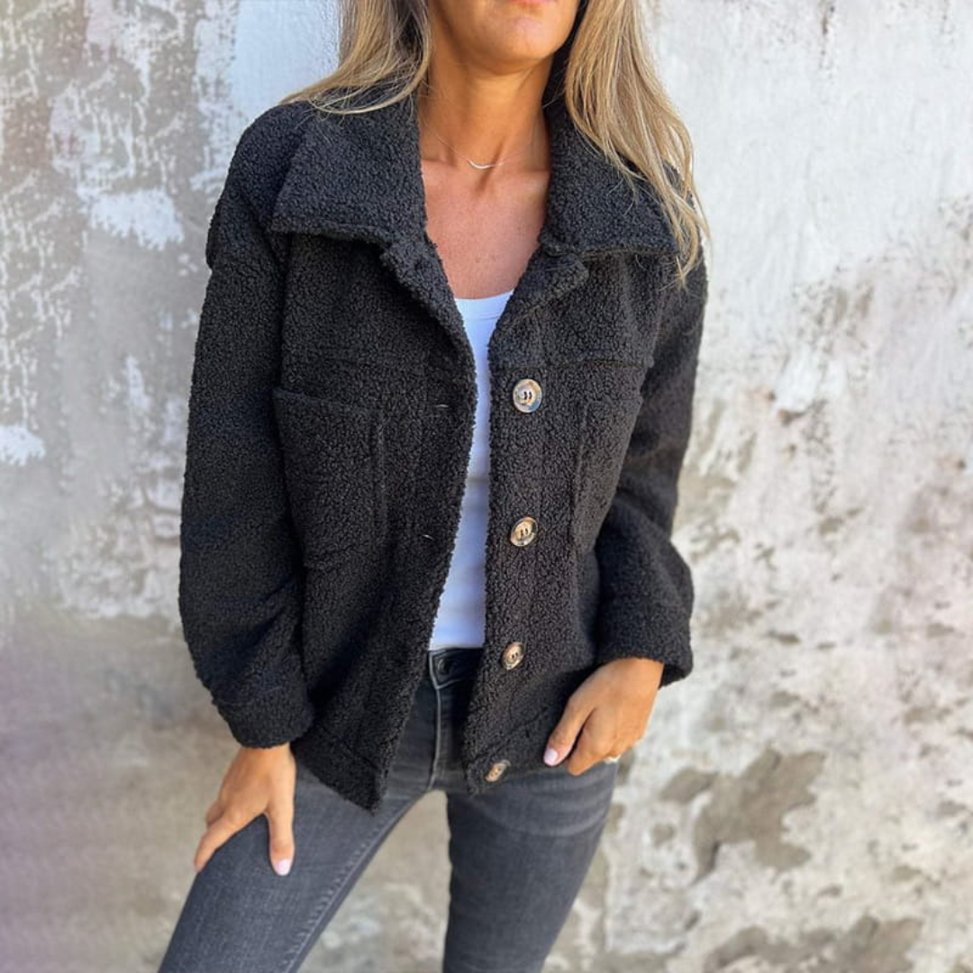 Stylish Autumn Jacket with an Elegant Fit