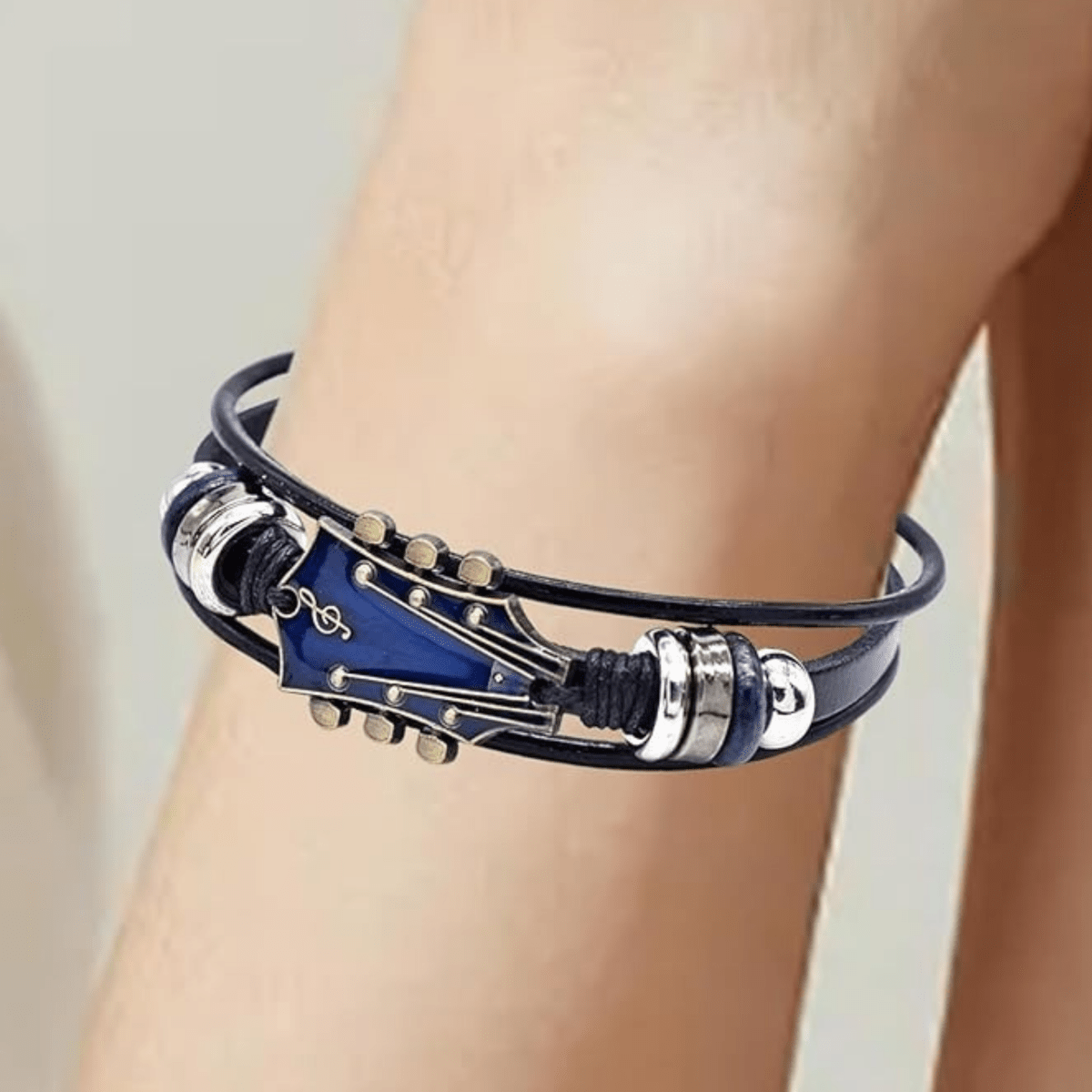 Stylish Leather Women's Bracelet with Guitar Pattern – Elegant Accessory for Music Lovers