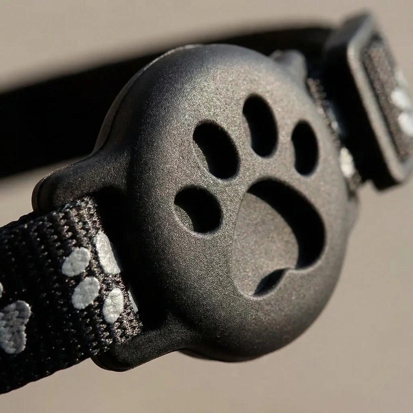 SusanSmith | Pawtrackr GPS-Enabled Adjustable Pet Collar
