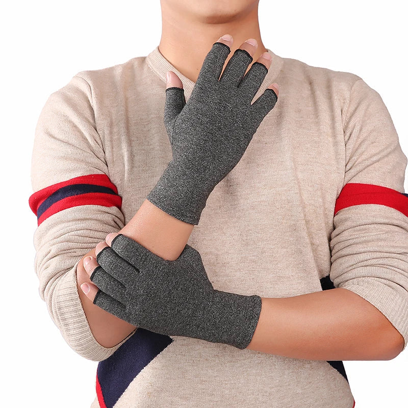 SusanSmith | RelievoGlove Half Finger Compression Glove