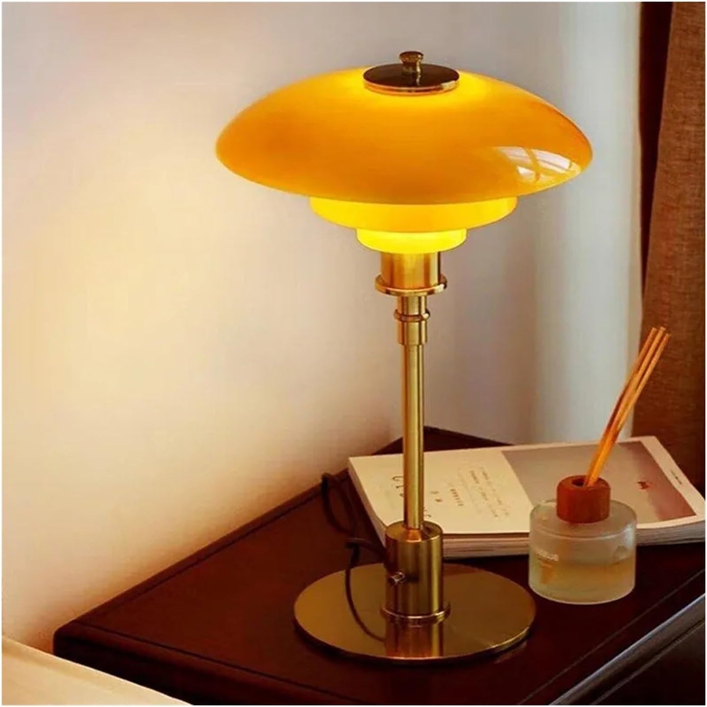 SusanSmith SusanSmith™ Leila Designer Nordic LED Table Lamp