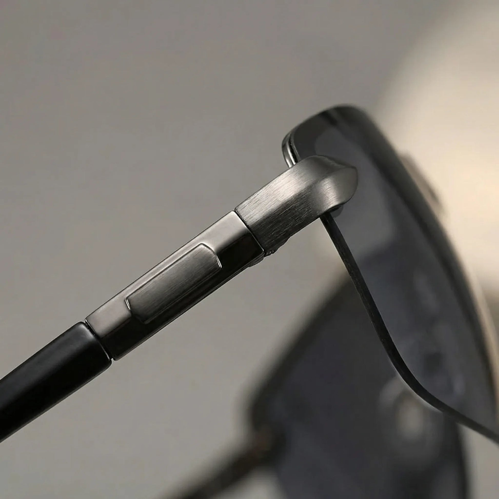 SusanSmith | Visentra Lightweight Frameless Polarised Sunglasses