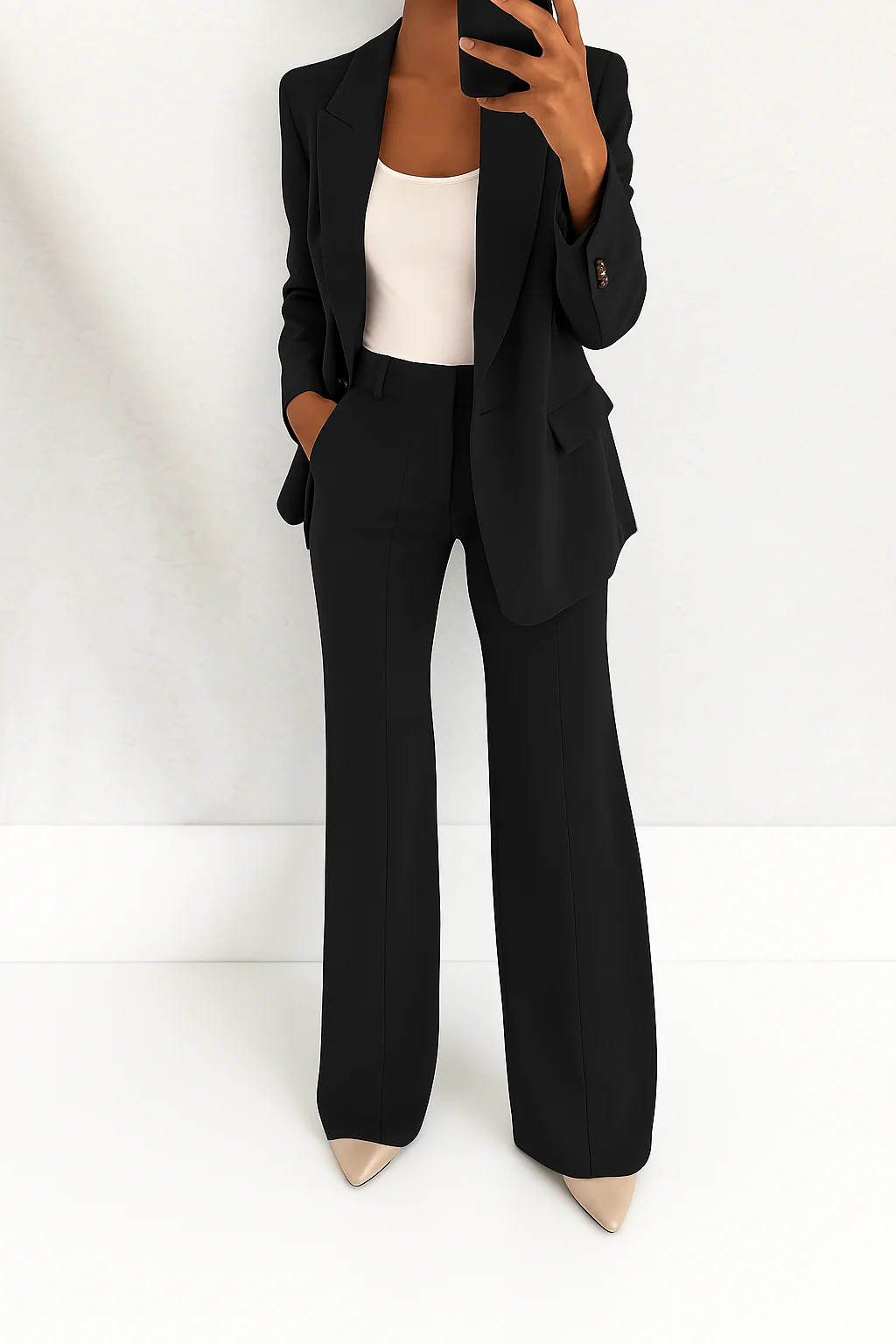 Two-Piece Women's Set with Tailored Fit – Versatile Suit with Pants Made from Polyester Blend for Women in Various Colors