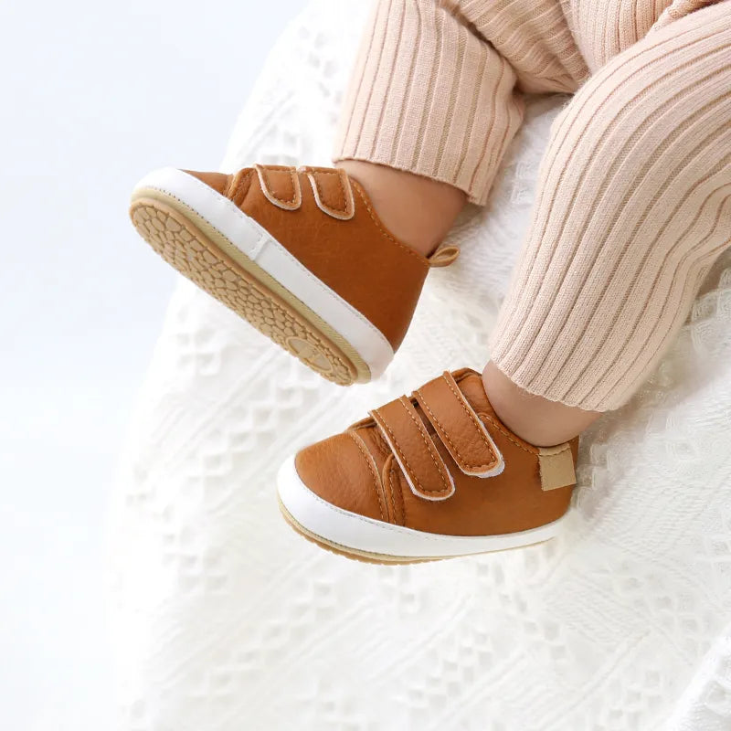Unisex Retro Leather Baby Moccasins - Soft Sole Toddler Shoes