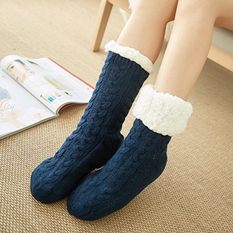 Unisex Slipper Socks with Non-Slip Soles – Warm and Cosy