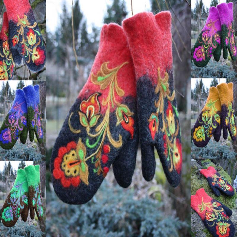 Unisex Winter Flower Wool Gloves