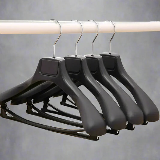 Wide Shoulder Hanger Set – Durable Plastic Clothes Hangers for Wardrobe Organization