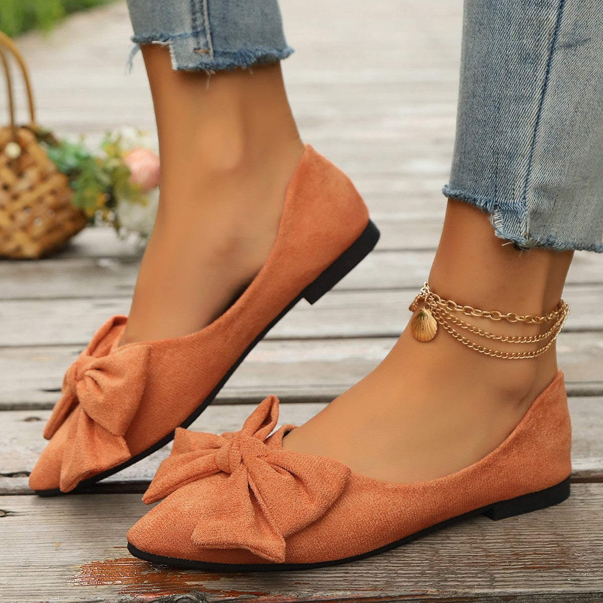 Women's ballet flats with elegant bow decoration and soft inner lining SusanSmith
