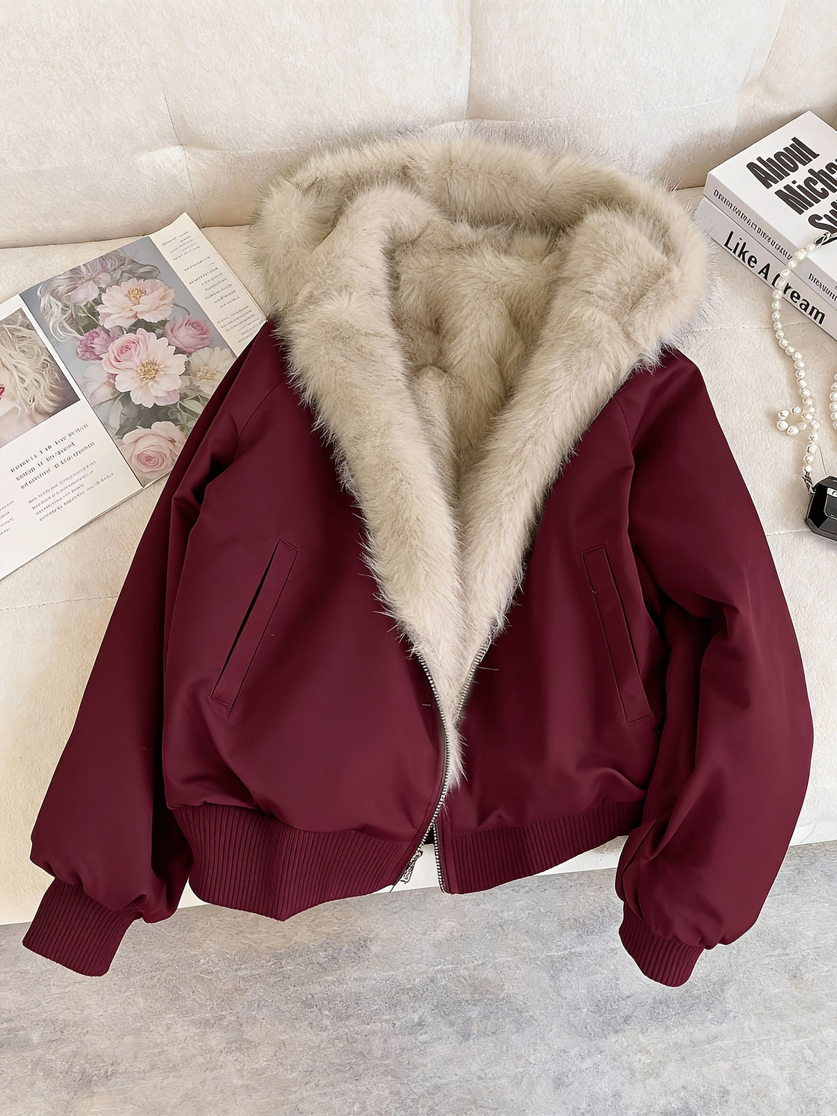 Women's Bomber Jacket with Faux Fur – Chic and Warm for All Seasons