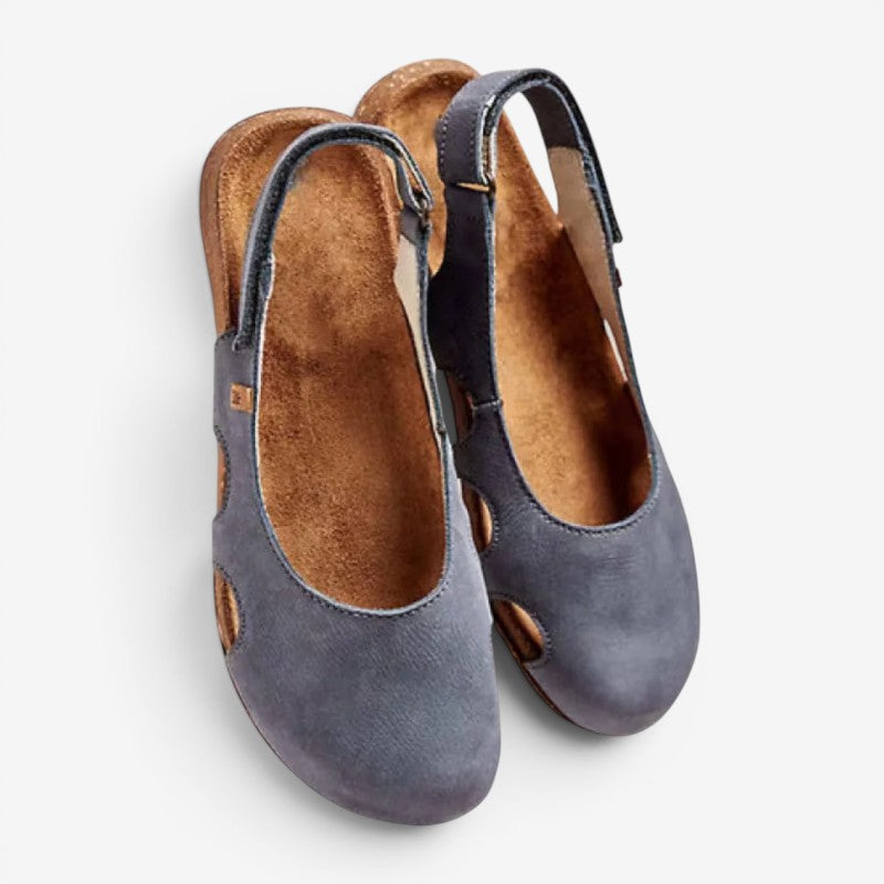 Women's Closed-Toe Flat Sandals