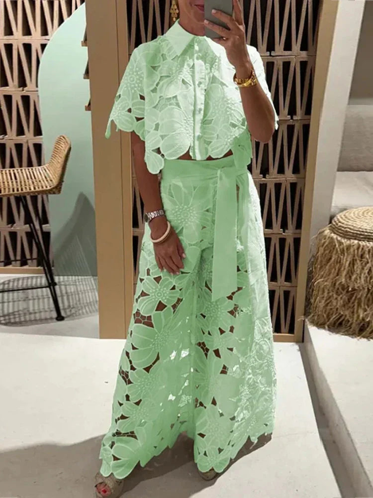 Women's Floral Cut-Out Set