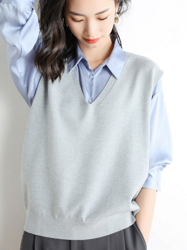 Women's Oversized V-Neck Fine-Knit Sweater Vest with Ribbed Hem