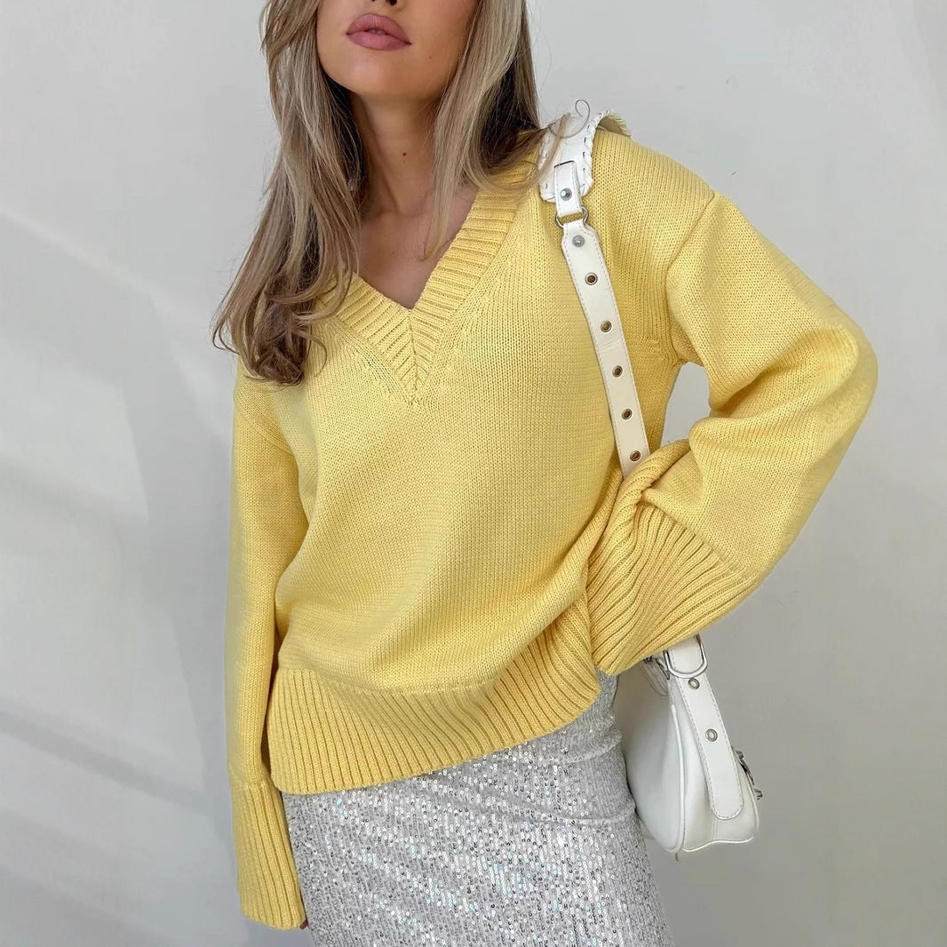Women's V-Neck Casual Sweater – Comfortable and Breathable for Every Occasion